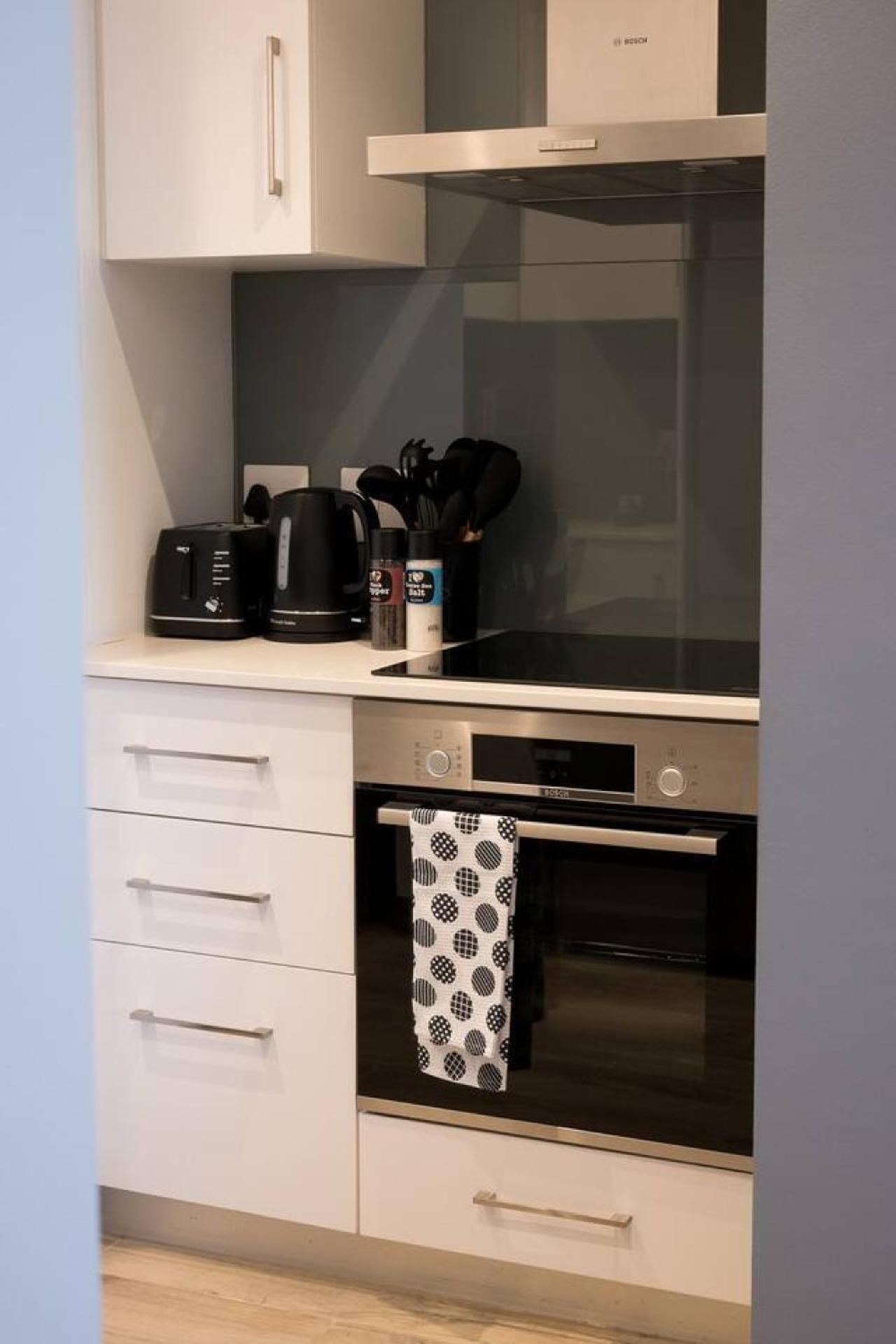 Elegance At 1702 Oceans