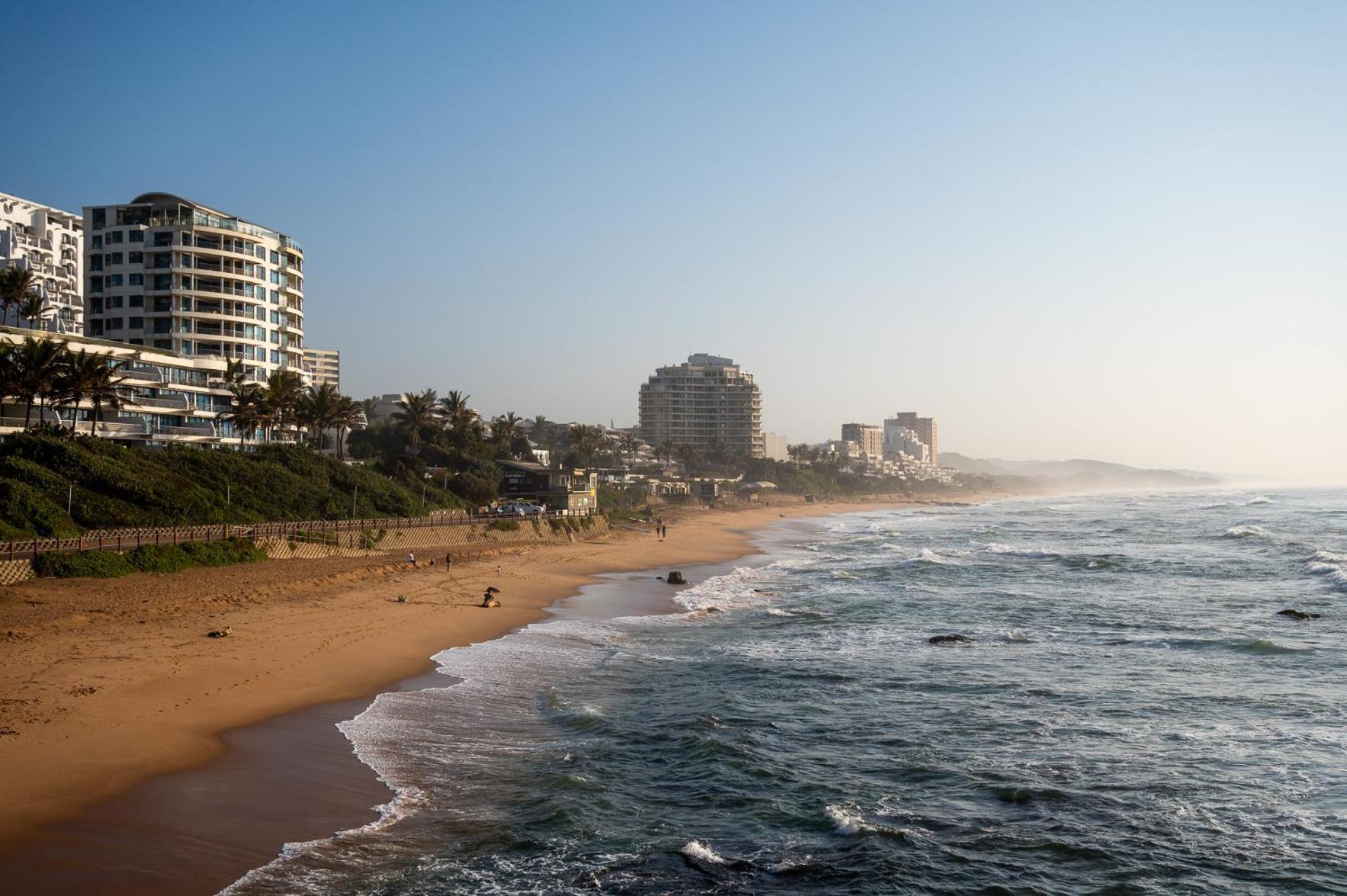 Elegance At 1702 Oceans Apartment Durban