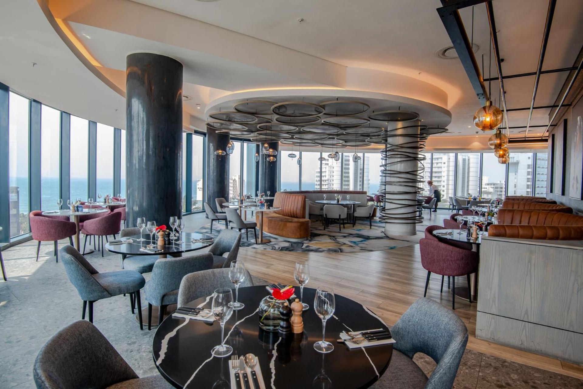 Elegance At 1702 Oceans * Durban